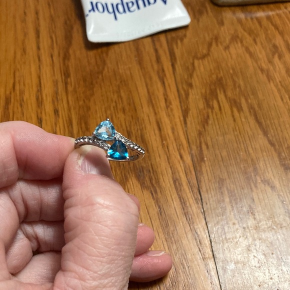 Dazzling Blue Topaz Sterling Silver Ring - Picture 3 of 4